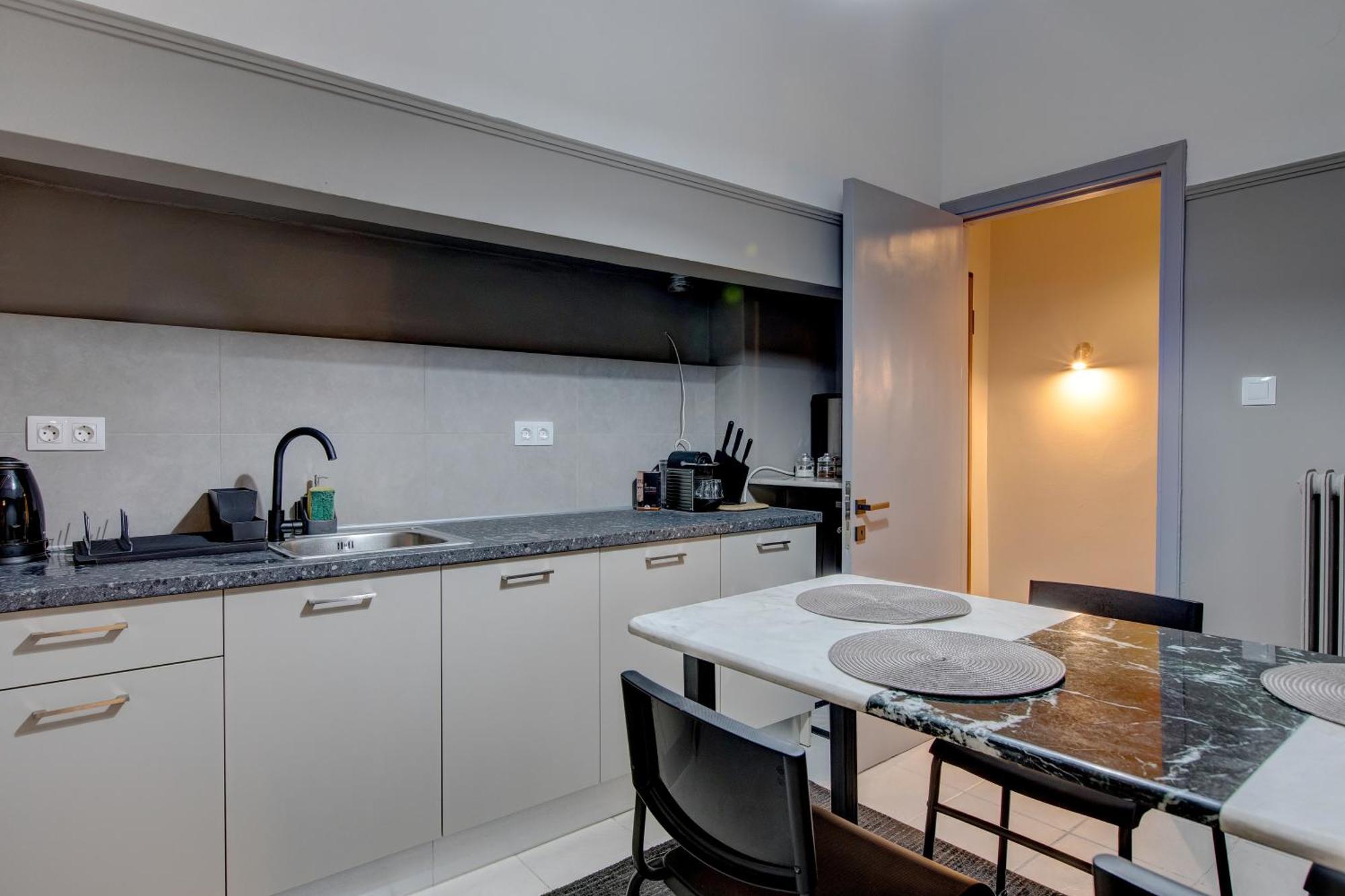 Aristotelous Family & Friends Two Bedrooms & Two Living Rooms Apt Thessaloniki Exterior photo